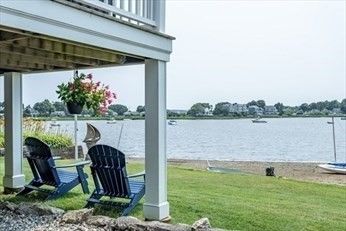Exterior, Lake