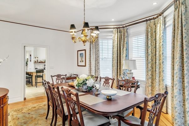 Chandelier, Dining room, Interior, Recessed Lighting, Wood Texture Flooring