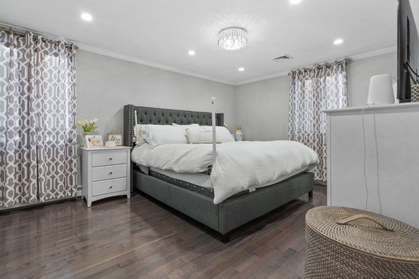 Bedroom, Interior, Recessed Lighting, Wood Texture Flooring