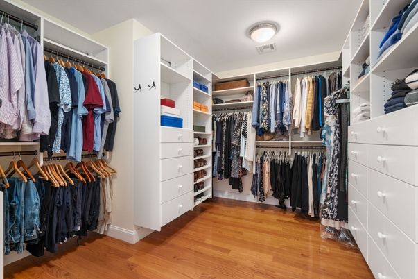 Interior, Walk-in Closets, Wood Texture Flooring