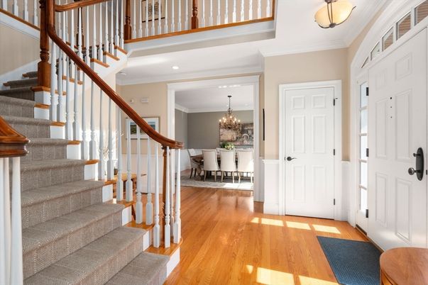 Chandelier, Dining room, Interior, Recessed Lighting, Wood Texture Flooring