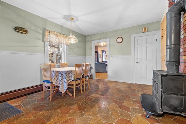 Chandelier, Dining room, Fireplace, Interior