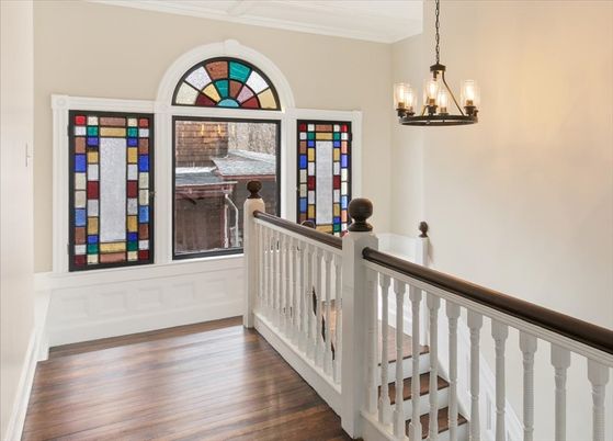 Interior, Pendant Lights, Wood Texture Flooring