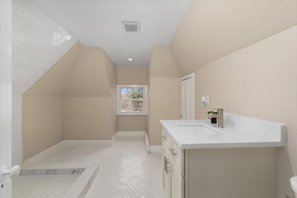 Bathroom, Interior, Recessed Lighting