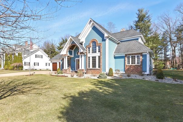 Backyard, Exterior, Facade, Farmhouse