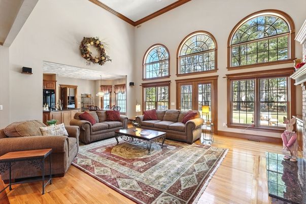 Interior, Living room, Pendant Lights, Wood Texture Flooring