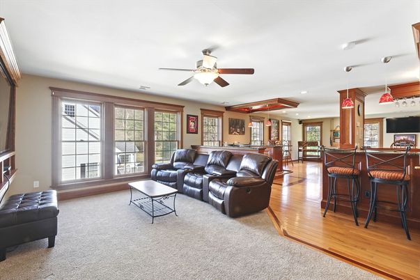 Interior, Living room, Pendant Lights, Recessed Lighting, Wood Texture Flooring