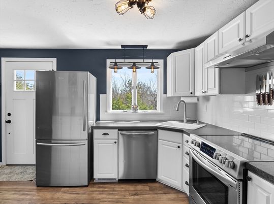 Interior, Kitchen, Pendant Lights, Stainless Steel Appliances, Wood Texture Flooring