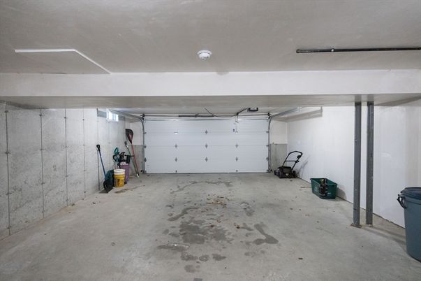 Garage, Interior