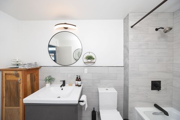 Bathroom, Interior