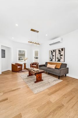Interior, Living room, Pendant Lights, Recessed Lighting, Wood Texture Flooring