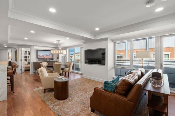 Chandelier, Dining room, Interior, Living room, Recessed Lighting, Wood Texture Flooring