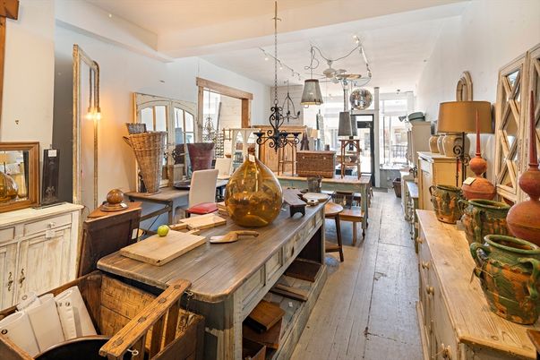 Dining room, Interior, Living room, Pendant Lights, Wood Texture Flooring