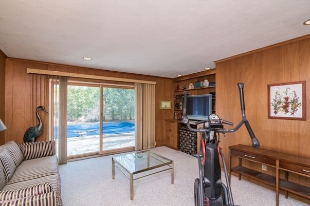 Fitness Equipment, Interior, Recessed Lighting, Wooden Walls