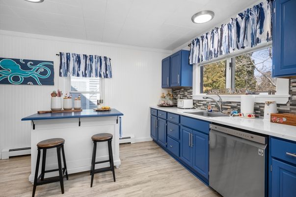 Interior, Kitchen, Recessed Lighting, Wood Texture Flooring
