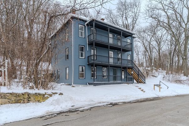 Exterior, Facade, Condo Building