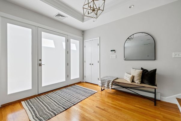 Interior, Pendant Lights, Wood Texture Flooring