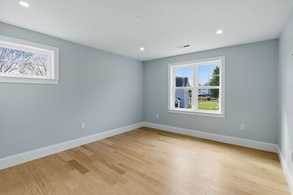Empty room, Interior, Recessed Lighting, Wood Texture Flooring