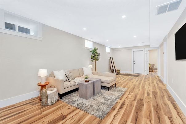 Interior, Living room, Recessed Lighting, Wood Texture Flooring