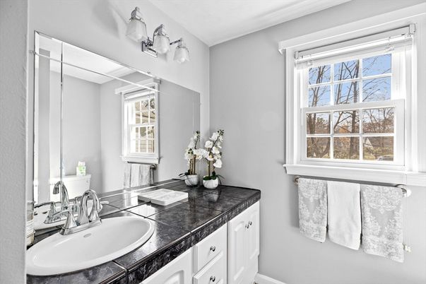 Bathroom, Interior, Tile Countertops