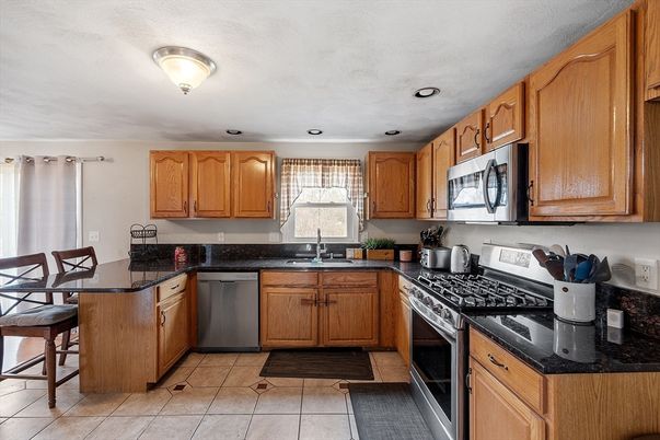 Dining room, Interior, Kitchen, Recessed Lighting