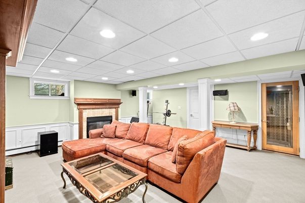 Fireplace, Fitness Equipment, Interior, Living room, Recessed Lighting