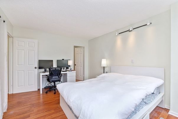 Bedroom, Home Office, Interior, Wood Texture Flooring