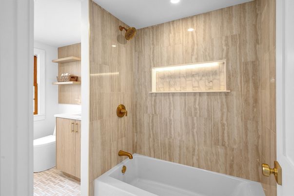 Bathroom, Interior, Recessed Lighting