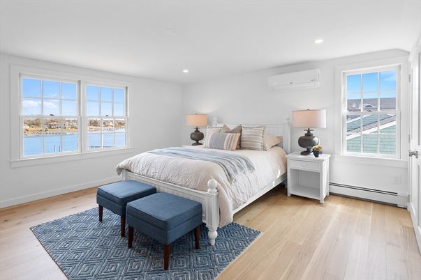Bedroom, Interior, Recessed Lighting, Water, Wood Texture Flooring