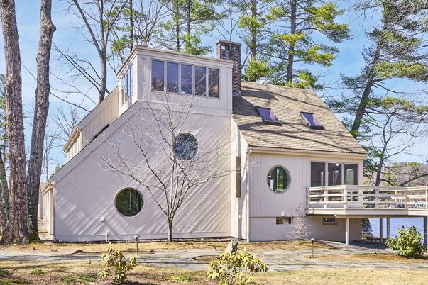 Exterior, Facade, Cape Cod
