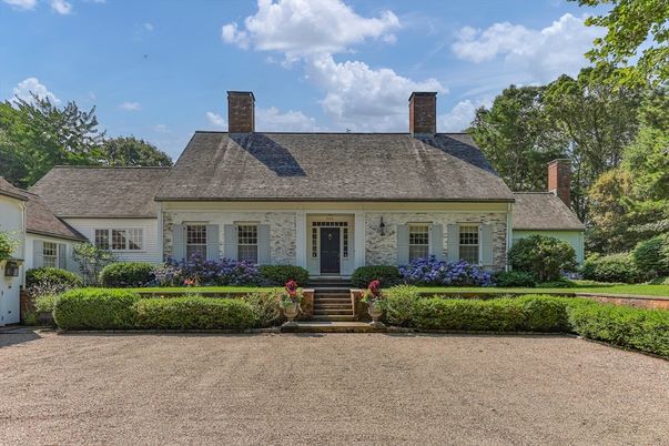Exterior, Facade, Cape Cod