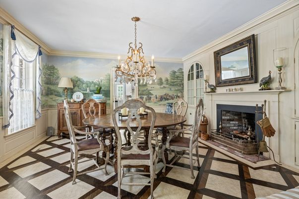 Chandelier, Dining room, Fireplace, Interior