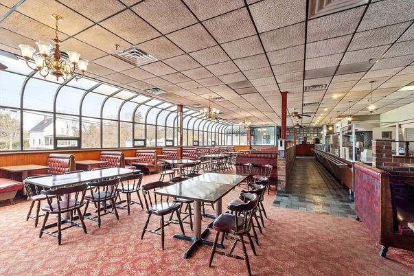 Chandelier, Dining room, Interior