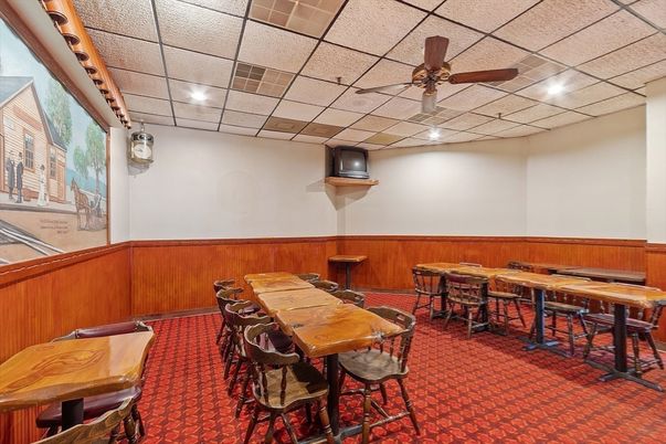 Dining room, Interior, Recessed Lighting