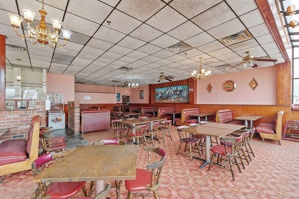 Chandelier, Dining room, Fireplace, Interior