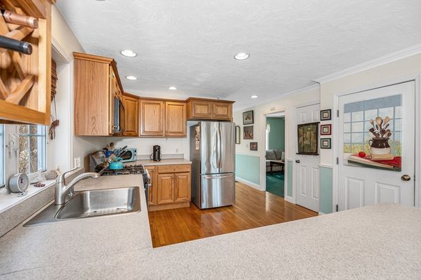 Interior, Kitchen, Recessed Lighting, Wood Texture Flooring