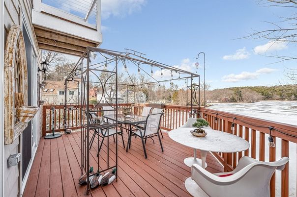 Exterior, Wood Texture Flooring