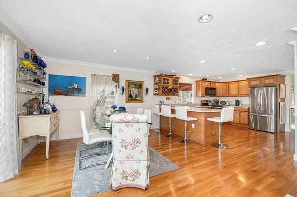 Dining room, Interior, Kitchen, Recessed Lighting, Stainless Steel Appliances, Wood Texture Flooring