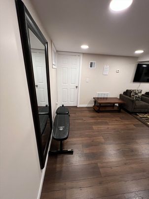Fitness Equipment, Interior, Recessed Lighting, Wood Texture Flooring