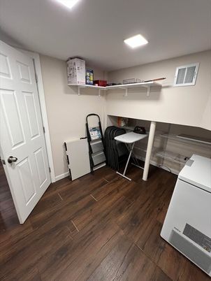 Interior, Recessed Lighting, Wood Texture Flooring