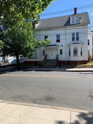 Exterior, Facade, Cape Cod