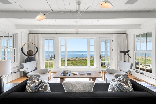 Interior, Living room, Pendant Lights, Water, Wood Texture Flooring
