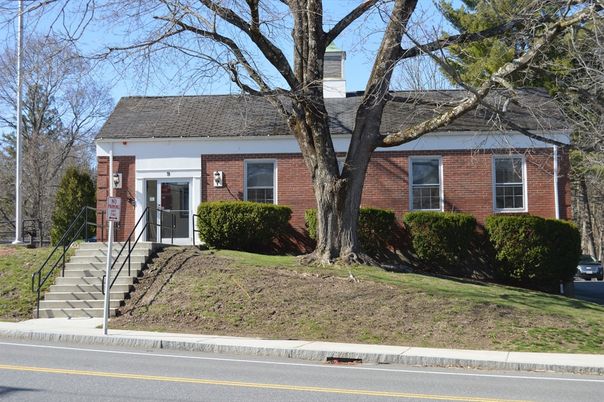 Exterior, Facade, Brick Facade, Cape Cod