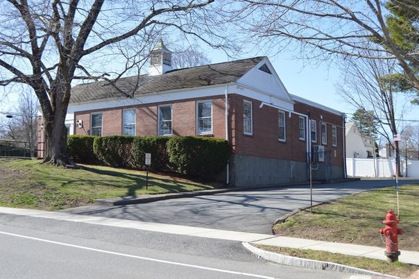 Exterior, Facade, Brick Facade, Cape Cod