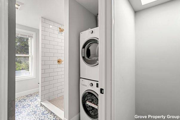 Interior, Utility Closets, Washer