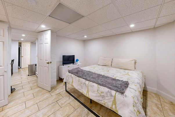 Bedroom, Interior, Recessed Lighting