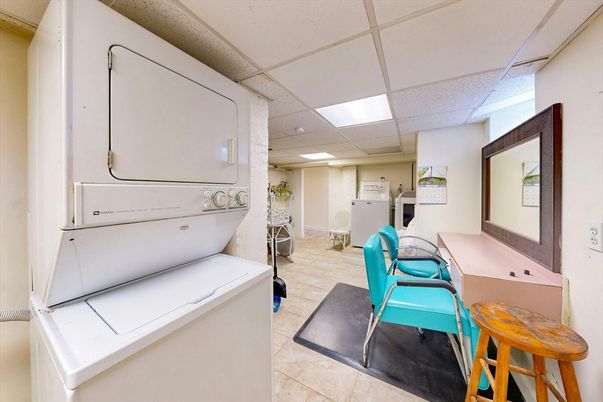 Interior, Recessed Lighting, Utility Closets, Washer