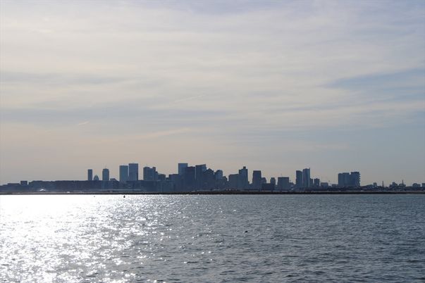 Exterior, Lake