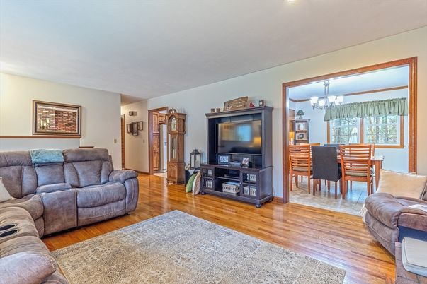 Chandelier, Dining room, Interior, Living room, Wood Texture Flooring