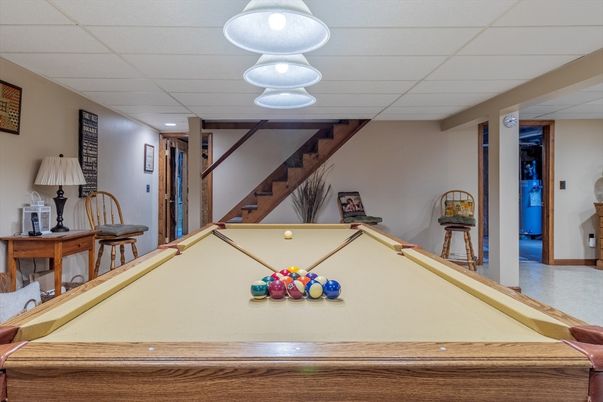Billiard Table, Game Room, Interior